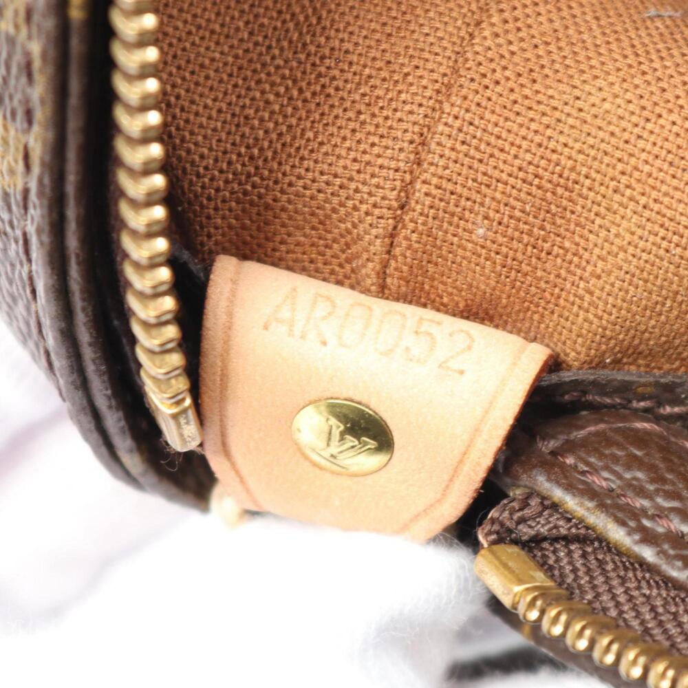 LOUIS VUITTON Authentic Brown Monogram Leather Tote Bag - Picture 6 of 11